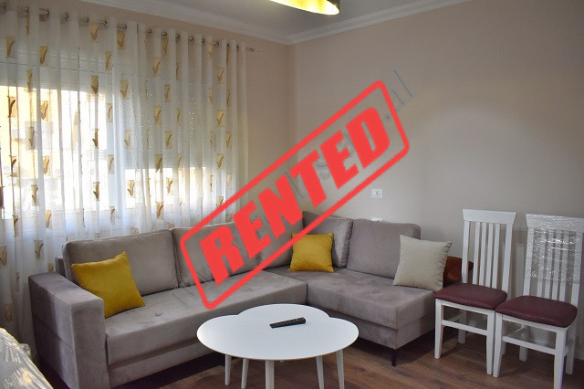 Apartament per qira ne rrugen Tish Dahia, prane Kompleksit Kika 2 dhe zones se Kristal Center.
Pozi